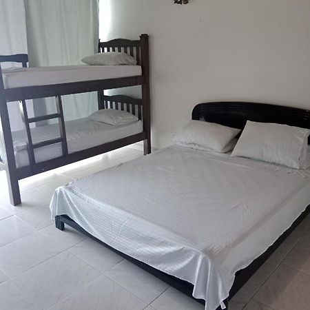 Habitaciones En Familia San Andres  Ngoại thất bức ảnh