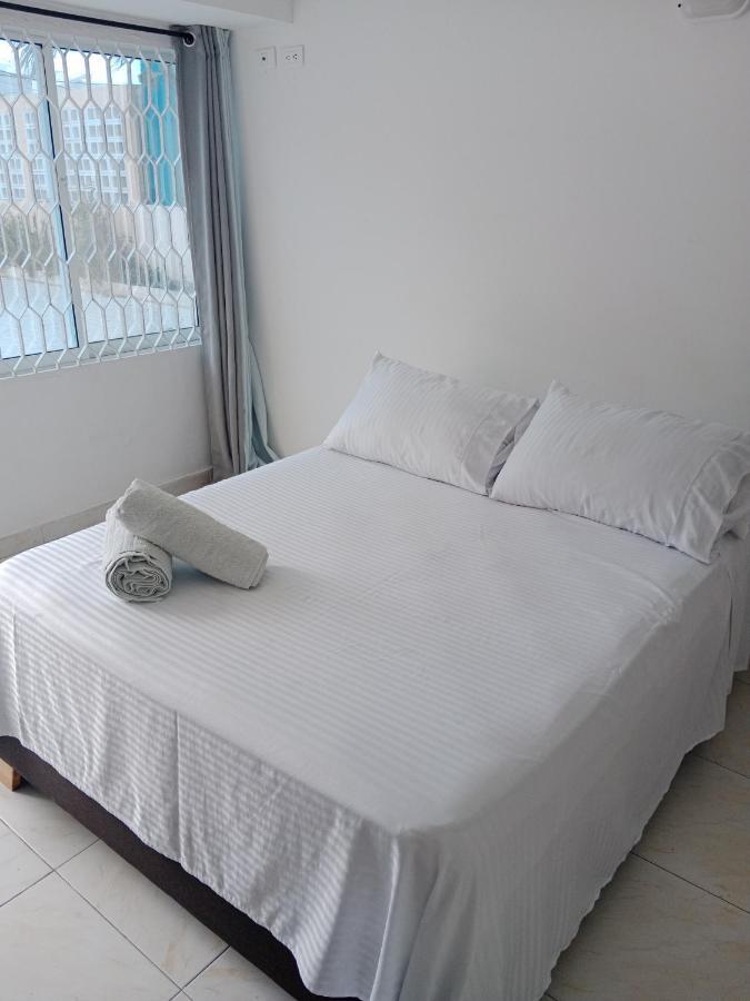Habitaciones En Familia San Andres  Ngoại thất bức ảnh