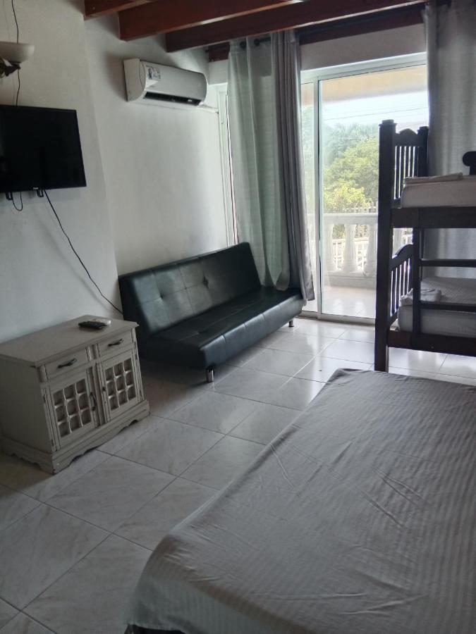 Habitaciones En Familia San Andres  Ngoại thất bức ảnh